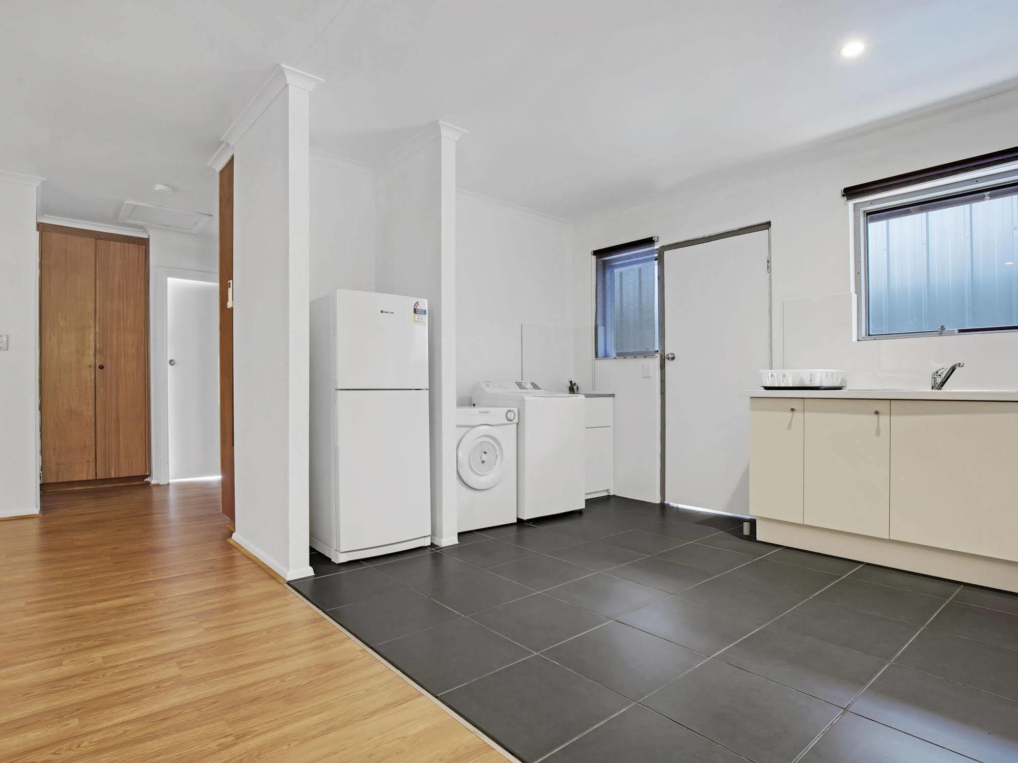 Adelaide Holiday Homes Екстериор снимка