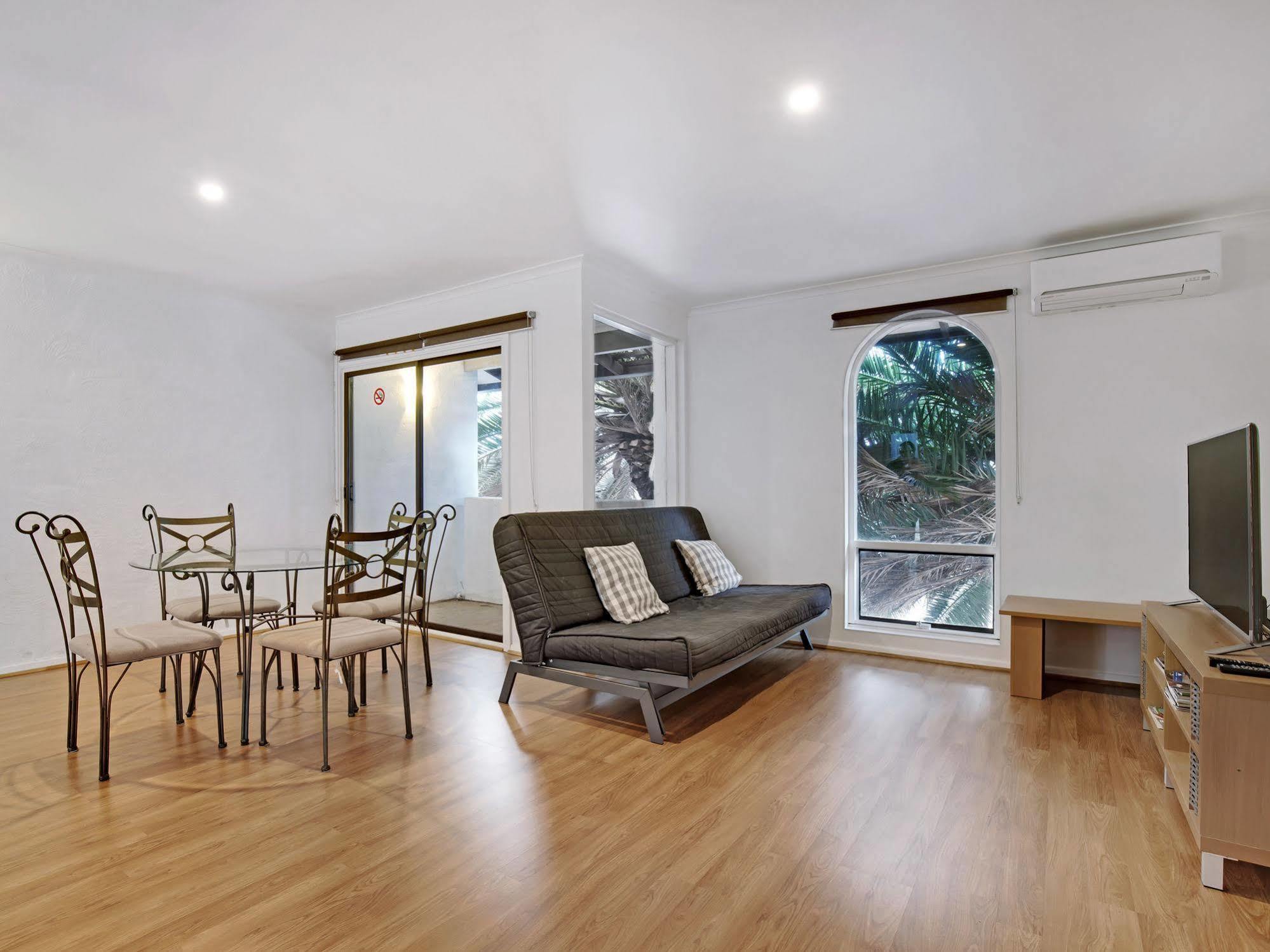 Adelaide Holiday Homes Екстериор снимка