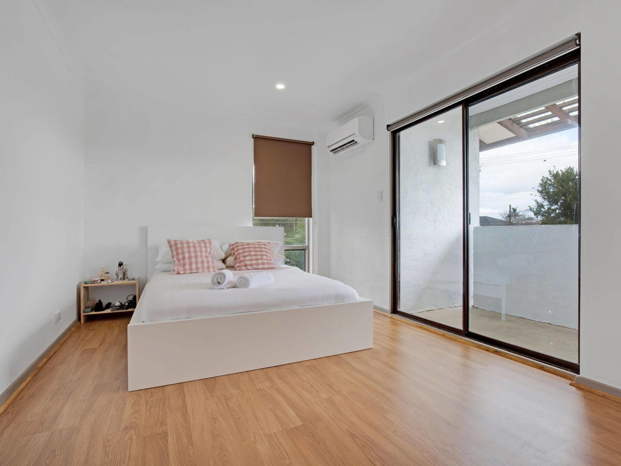 Adelaide Holiday Homes Екстериор снимка